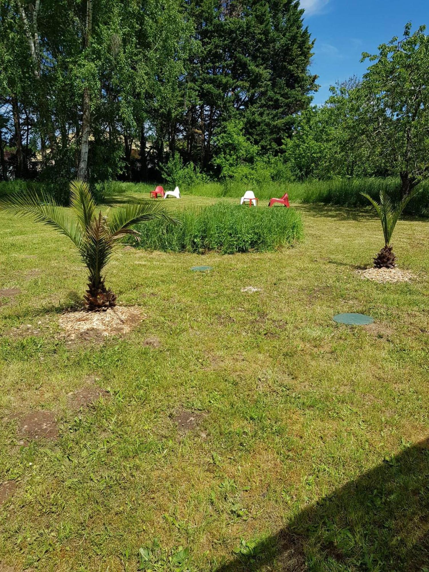 11 - Tres Joli 2 Pieces Tout Equipe Pour 1 A 5 Personnes, Vue Sur Parc Arbore, Parking Privatif Gratuit, Grand Fourgon Possible, Tout Le Linge De Maison Est Fourni Razac-sur-lʼIsle Екстериор снимка