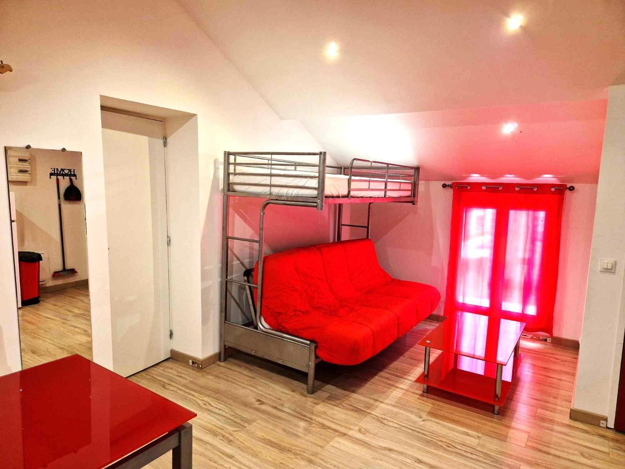 11 - Tres Joli 2 Pieces Tout Equipe Pour 1 A 5 Personnes, Vue Sur Parc Arbore, Parking Privatif Gratuit, Grand Fourgon Possible, Tout Le Linge De Maison Est Fourni Razac-sur-lʼIsle Екстериор снимка